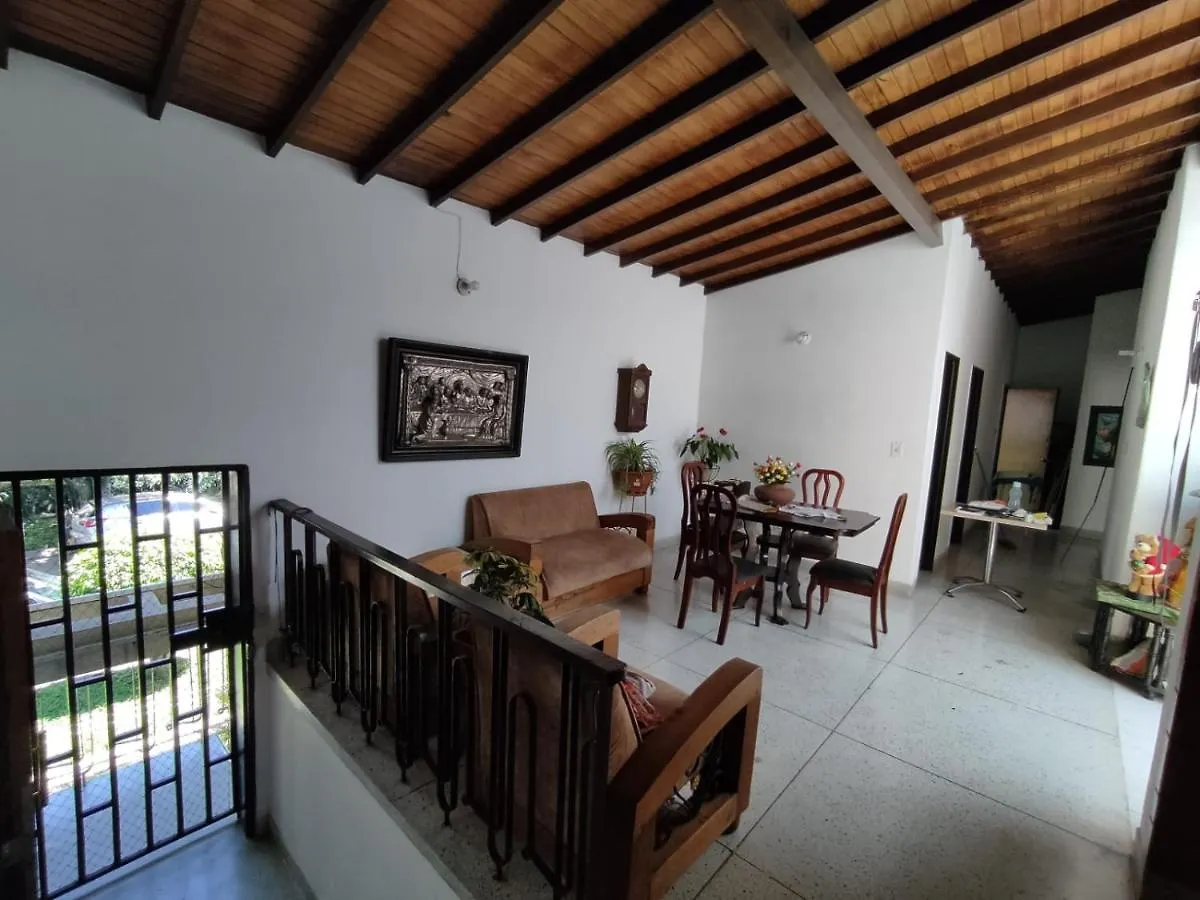 Homestay Casa Familiar Apartment Medellin